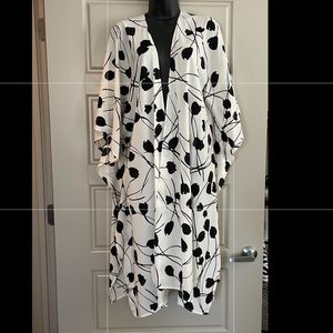 Black/white Lightweight Shaw